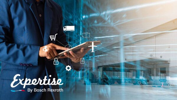 Una persona in giacca e cravatta utilizza un tablet con icone della catena di fornitura e della logistica sovrapposte; lo sfondo mostra un magazzino con un camion. Il testo recita: "Expertise By Bosch Rexroth - Enabling a Flusso Resiliente in every supply chain".